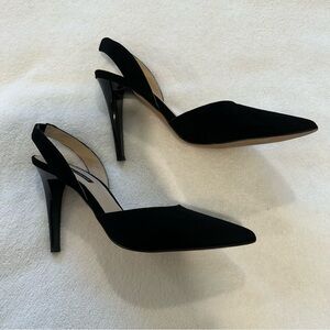 Town Shoes Suede Black Pointed Toe Slingback Heels Size 9. 4.5 in Heel. Womens